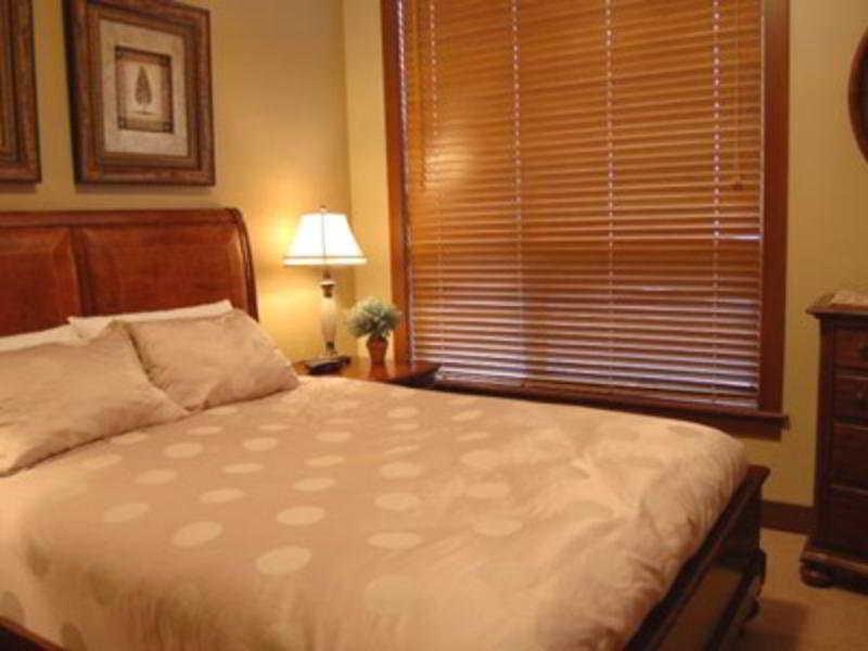 Big White Stonebridge Lodge المظهر الخارجي الصورة