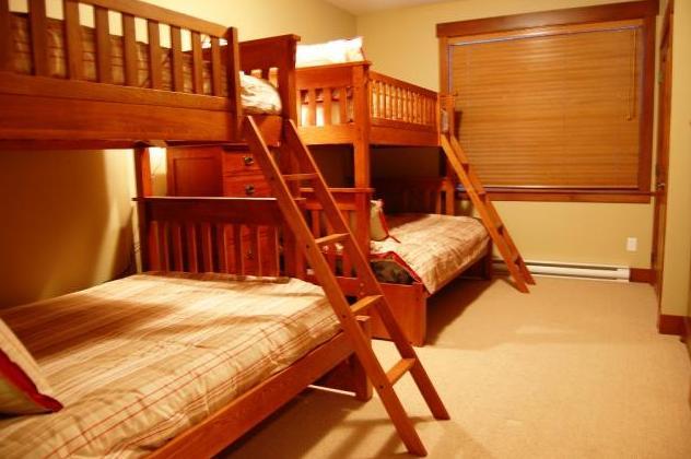 Big White Stonebridge Lodge الغرفة الصورة