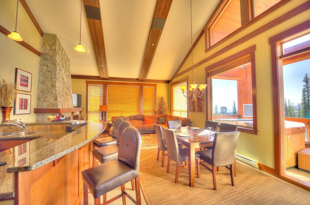 Big White Stonebridge Lodge المظهر الخارجي الصورة
