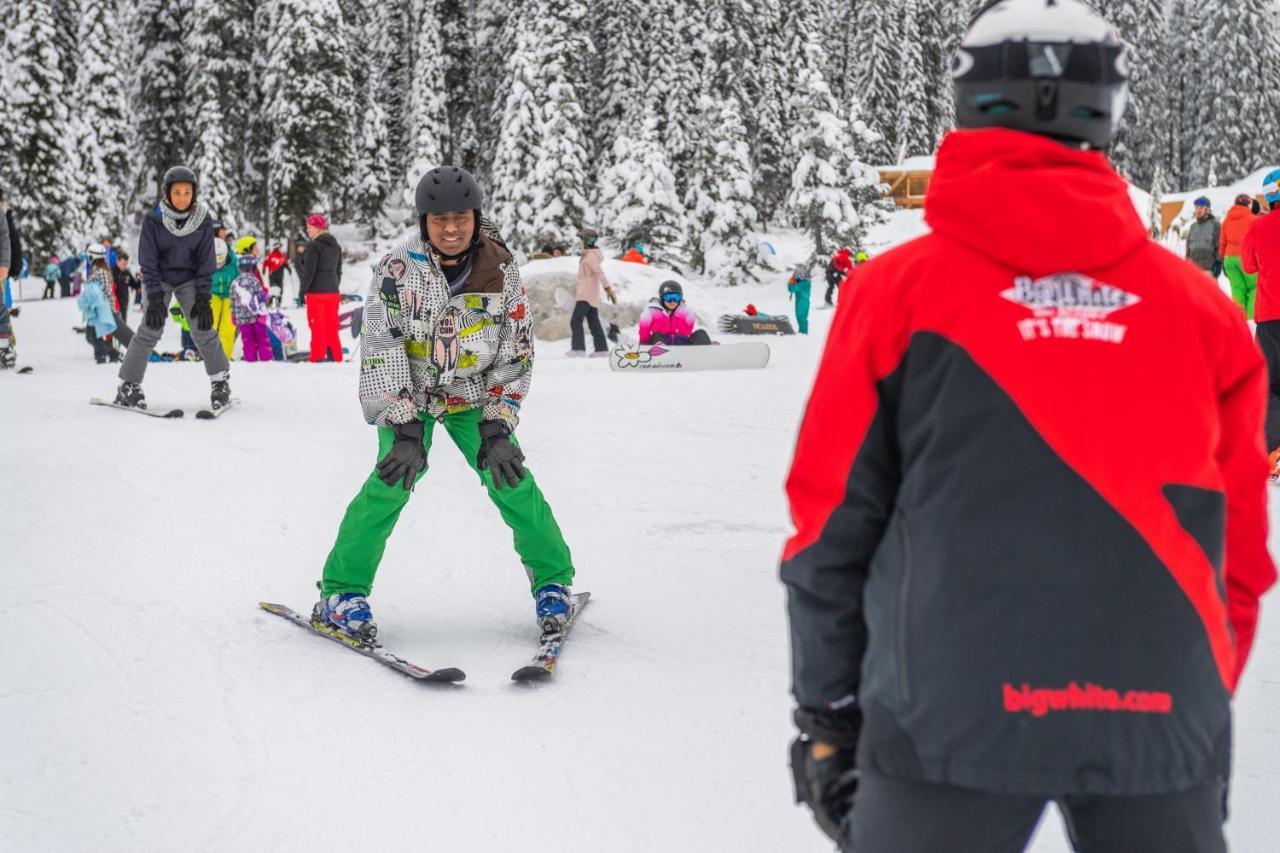 Big White Stonebridge Lodge المظهر الخارجي الصورة